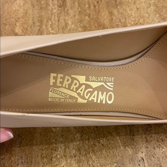 Salvatore Ferragamo Women's Nude Pumps - Picture 2 of 9